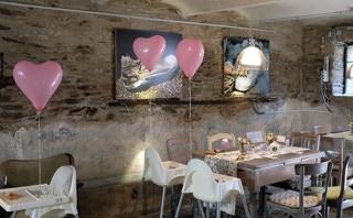 Innengastronomie des Café Kostbar